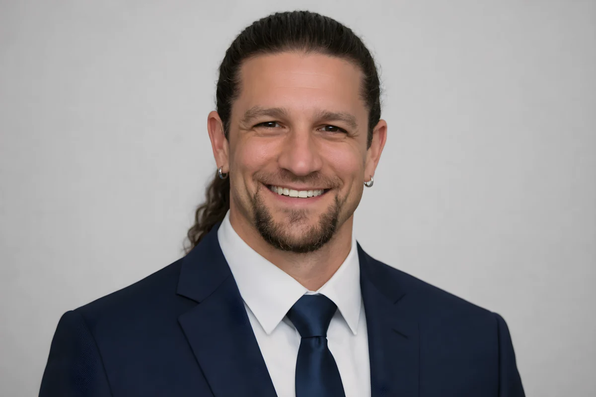Constantine’s professional portrait
